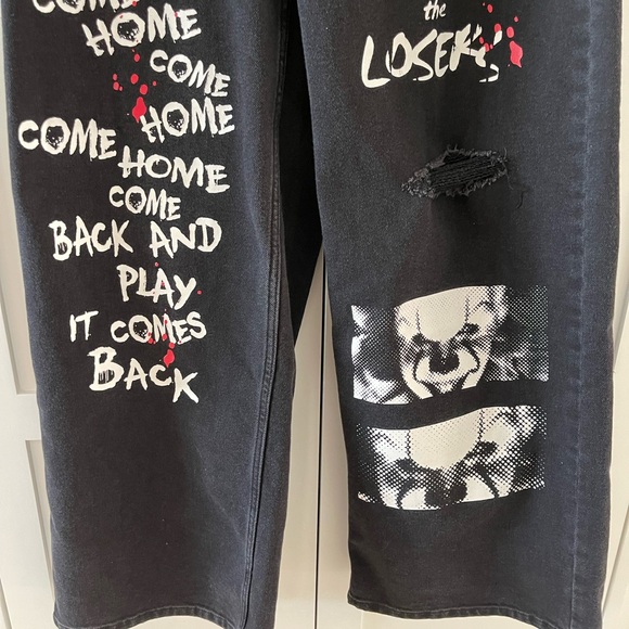 IT Chapter Two PENNYWISE Black Side Chain Wide leg Pants Goth Juniors Size 5 NWT - Picture 5 of 16
